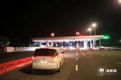 “粤N·21091请跟我走”广西早产双胞胎紧急转院浙江温暖接力连夜进行